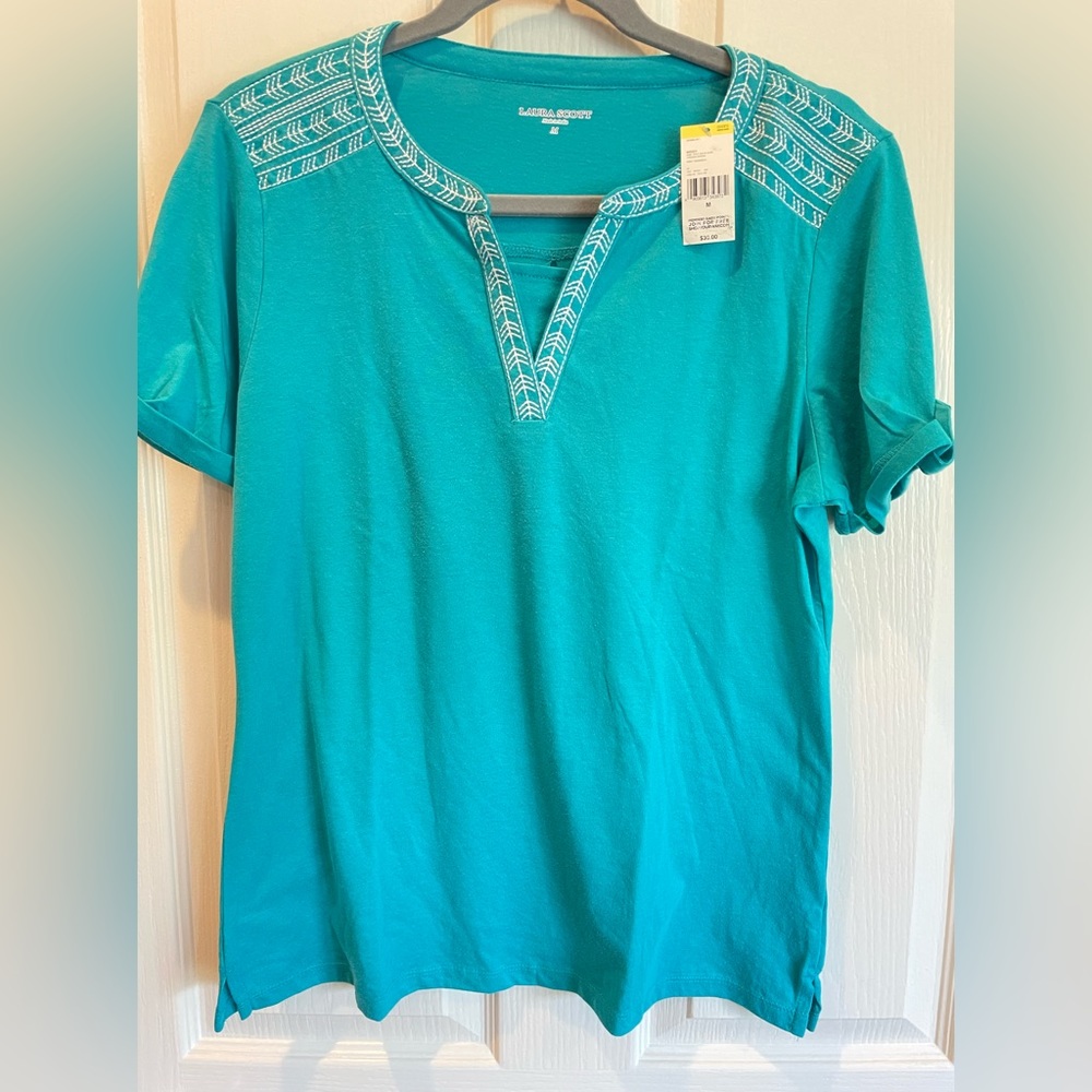 LAURA SCOTT NWT GREEN COTTON TOP/tee